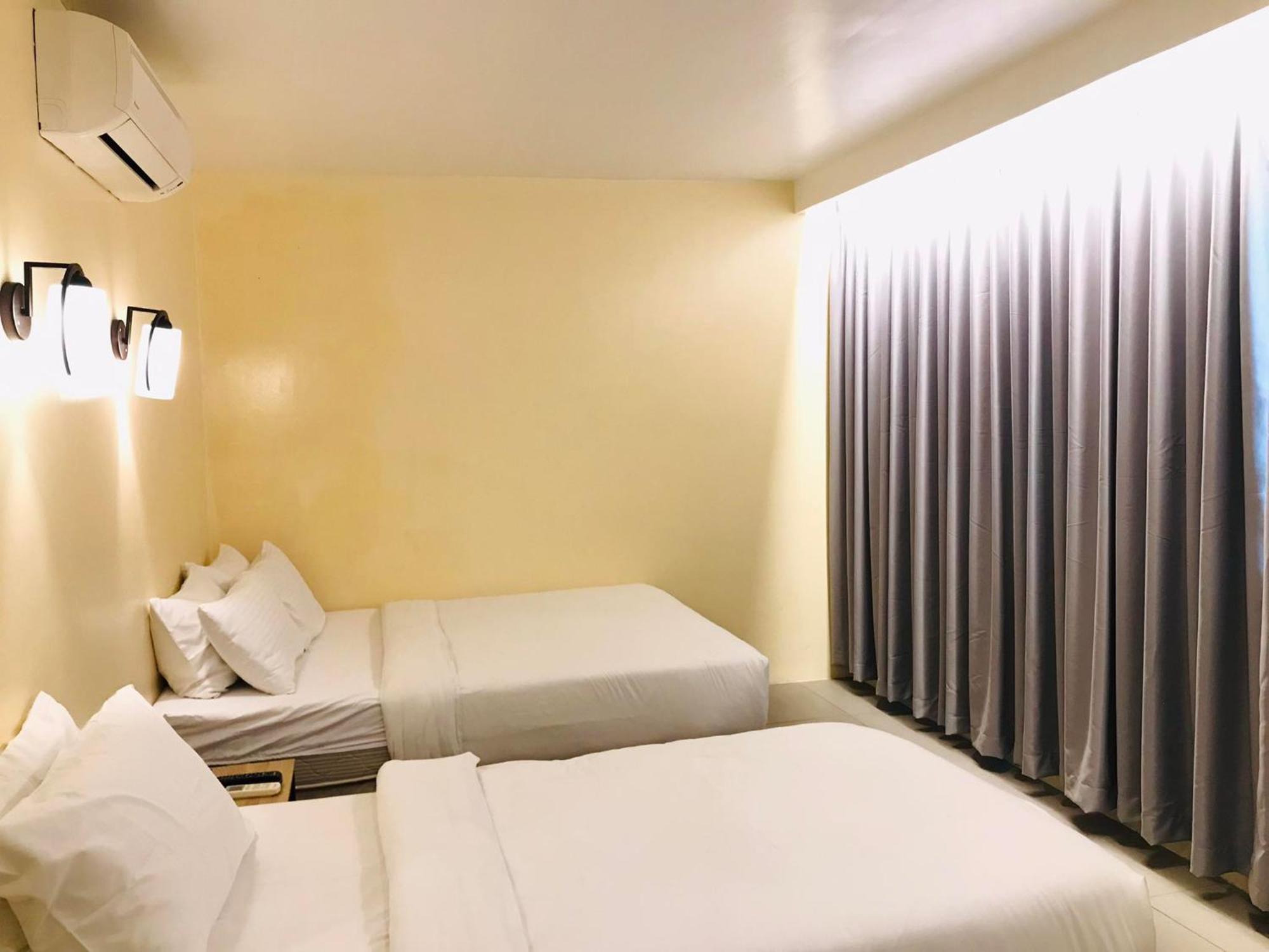 Dosi Hotel PH Talisay  Exterior foto